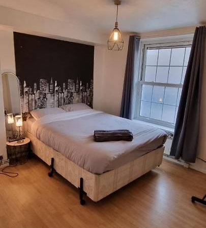 Property In Brixton London Exterior photo