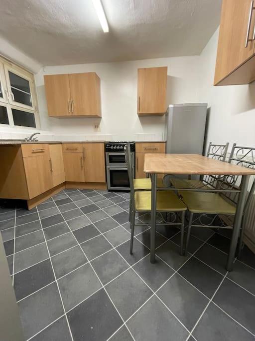 Property In Brixton London Exterior photo