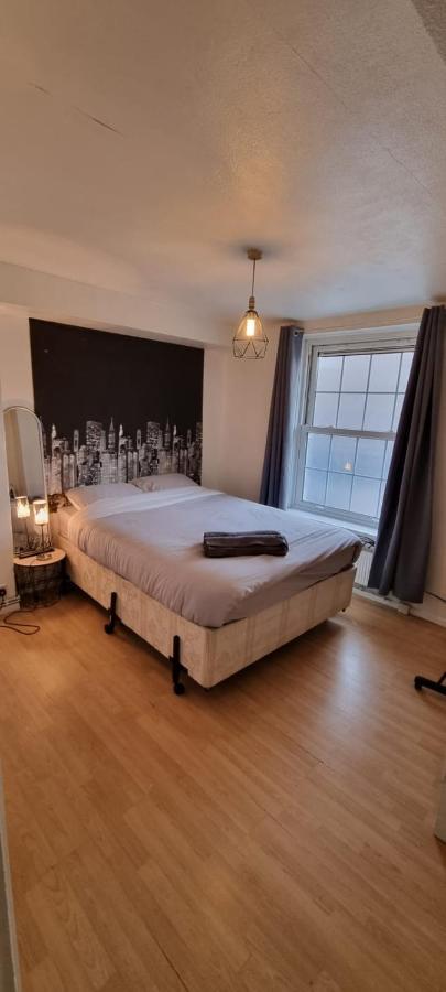 Property In Brixton London Exterior photo